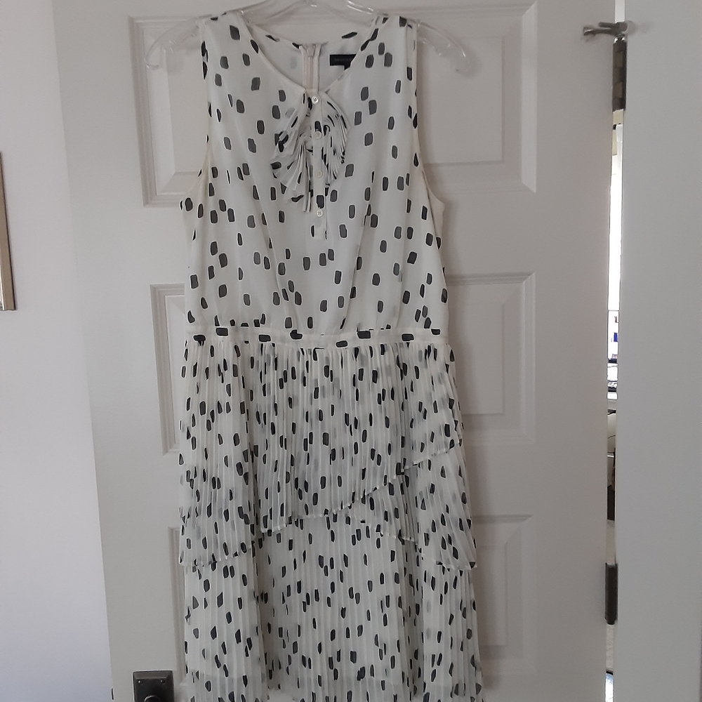 Banana Republic Sleeveless Dress size 10